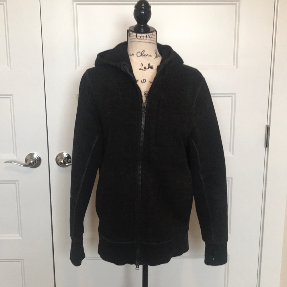 Men’s Lululemon zip up hooded sweatshirt